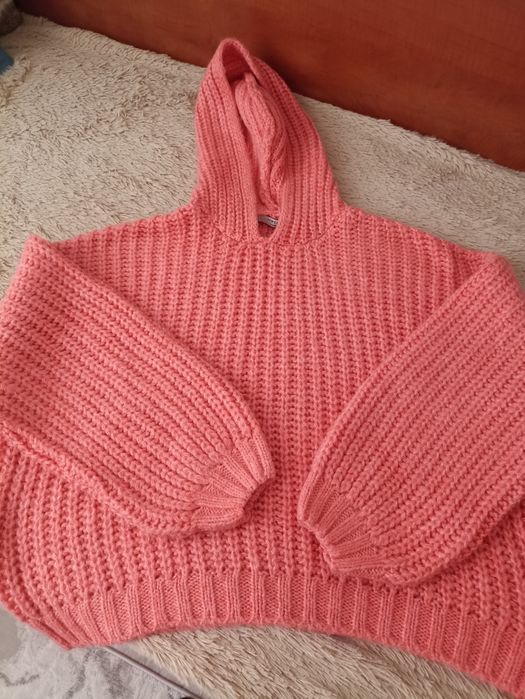 Продам свитера женские