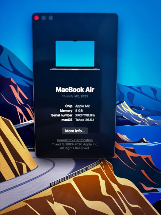 MacBook Air 15" M2 Midnight (2023) – 8GB RAM / 256GB SSD – Stare excelentă