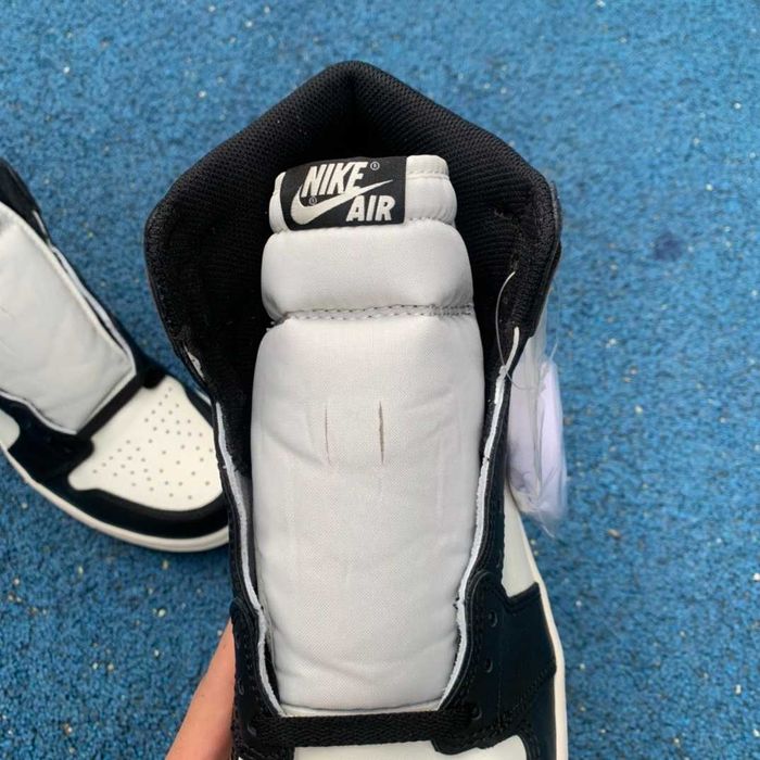 Air Jordan 1 Retro High 'Dark Mocha' - Toate Marimile