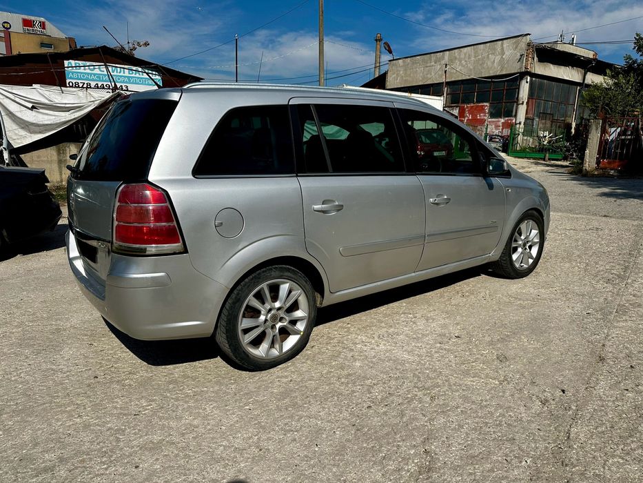 Opel Zafira B 1,9CDTI 150кс Опел Зафира Б 2007г