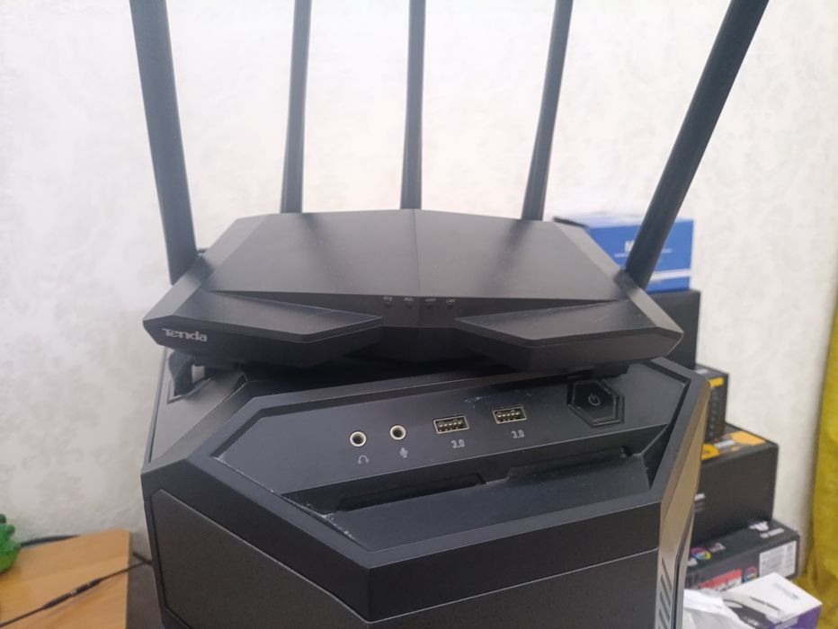Wi-Fi роутер Tenda AC7 AC1200 — мощный сигнал, 5 антенн, до 1200 Мбит