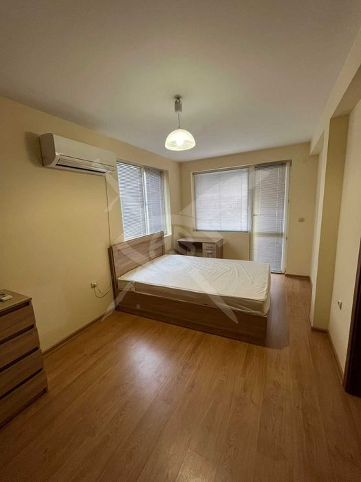 Дава се под наем Тристаен апартамент в Пловдив, Център - 90 кв.м за 598.23 € - Снимка #2