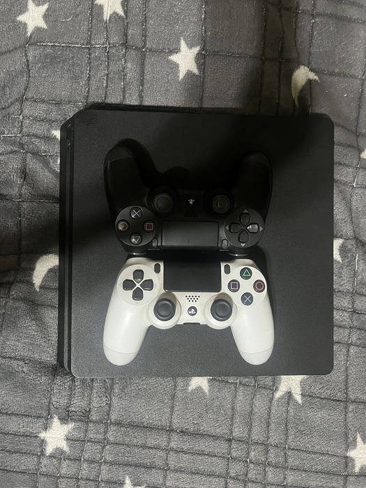 Playstanion 4 slim