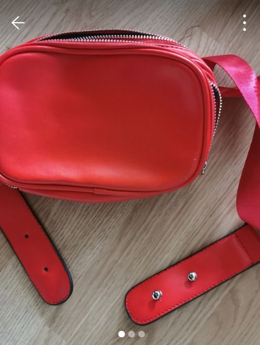 Geantă roșie de umăr