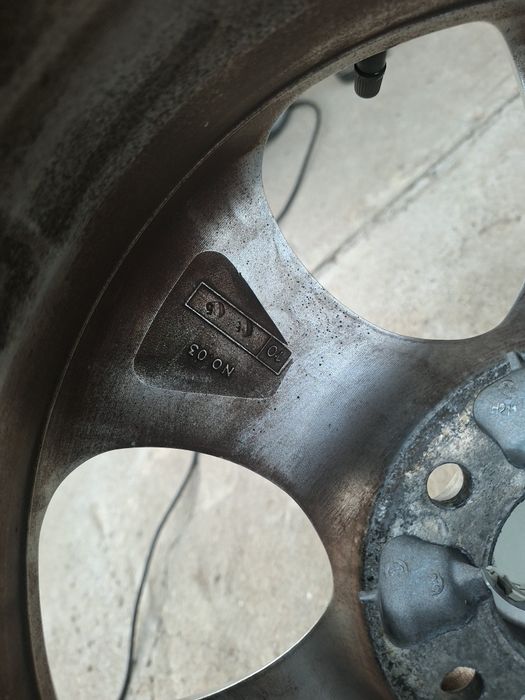 Оригинални алуминиеви джанти Kia 16 цола  5x114'3 Летни Гуми