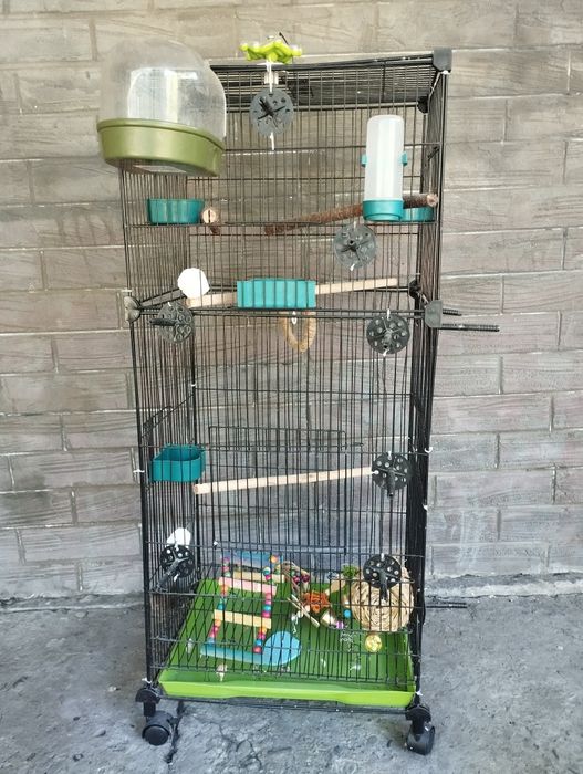 Продам клетку для попугаев