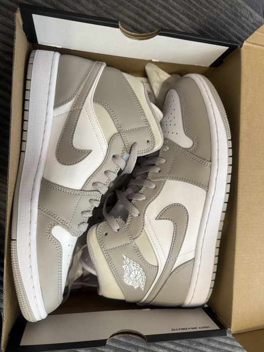 AIR Jordan 1 Mid