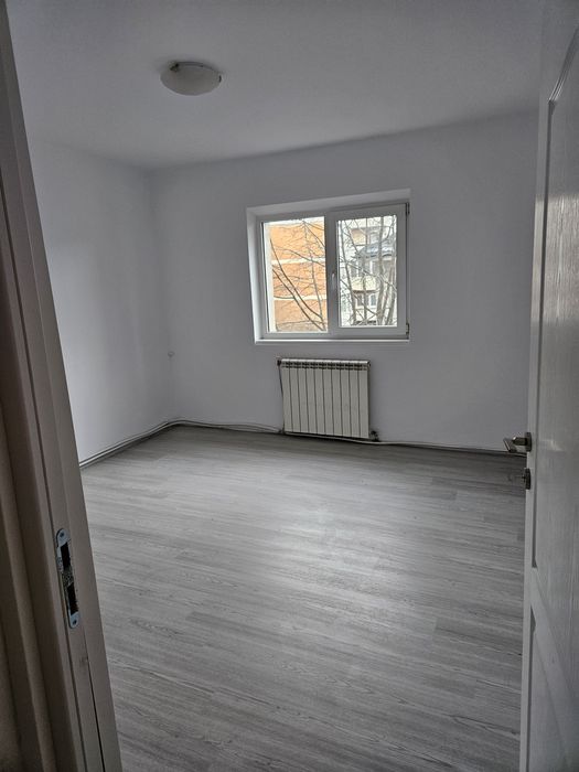 Apartament 3 camere de închiriat – Lângă Arena Mall, Bacău – 2 minute
