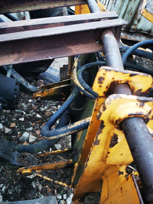 Brat de săpat pentru 650