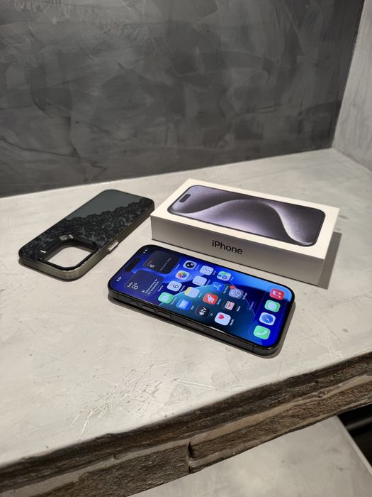 Iphone 15 Pro Blue + подаръци