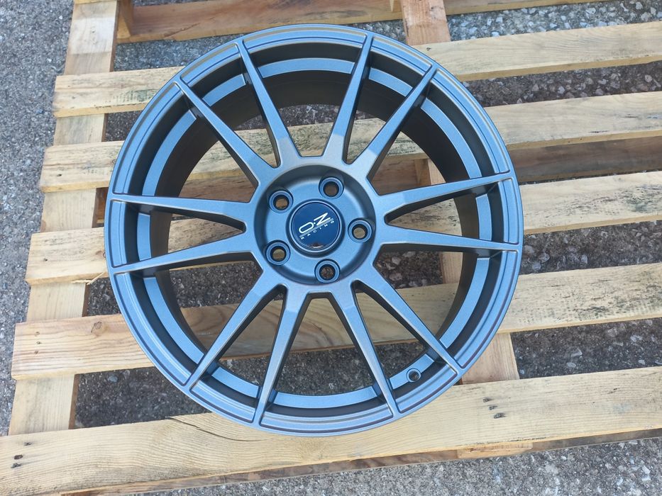 18"O.Z 5x114.3 Matt Gunmetal 8ж ет40 Honda Mitsubushi Dacia Renault Nissan Чисто Нови.