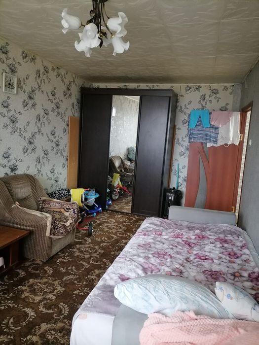 Продам 2 ком кв 51 м2 на строителе