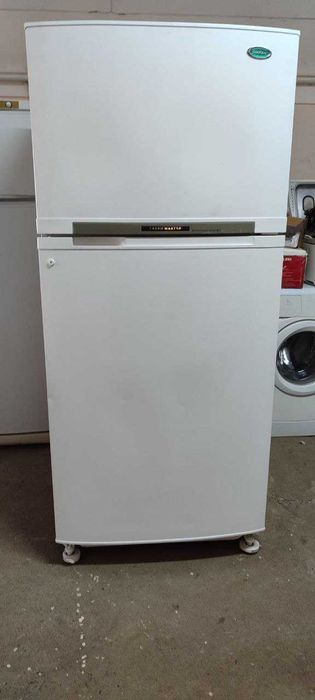 Продается холодильник Goldstar