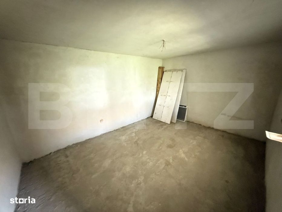 Casa P+E, 110 mp utili, 700 mp teren, zona Sat Jiului