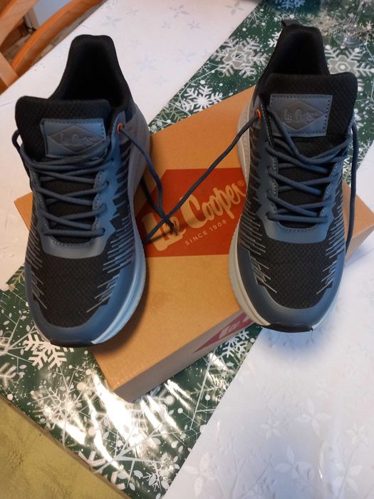 Нови маратонки LEE COOPER