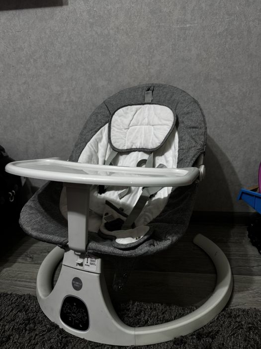 Продам шезлонг .