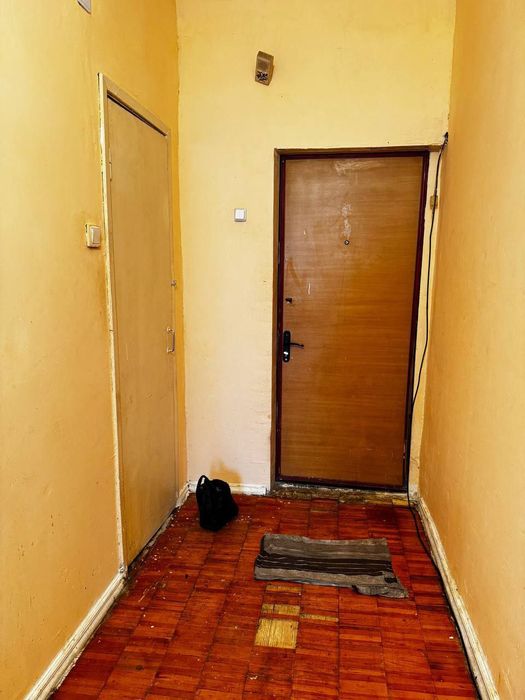 Продажа 1/3/5 на массиве Ахмад Югнакий, балкон 2х3
Чистая 
Санузел сов