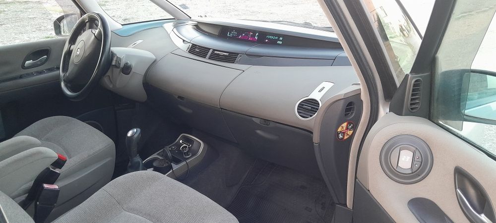 Renalt Espace 2.2cdi 150коня Автомат