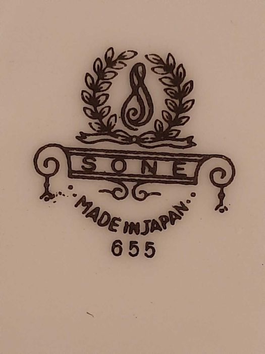 Красив старинен чайник японски порцелан в идеално съсътояние