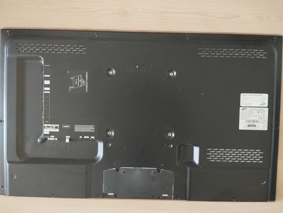 Телевизор Samsung UE40D5500RW, Б/У