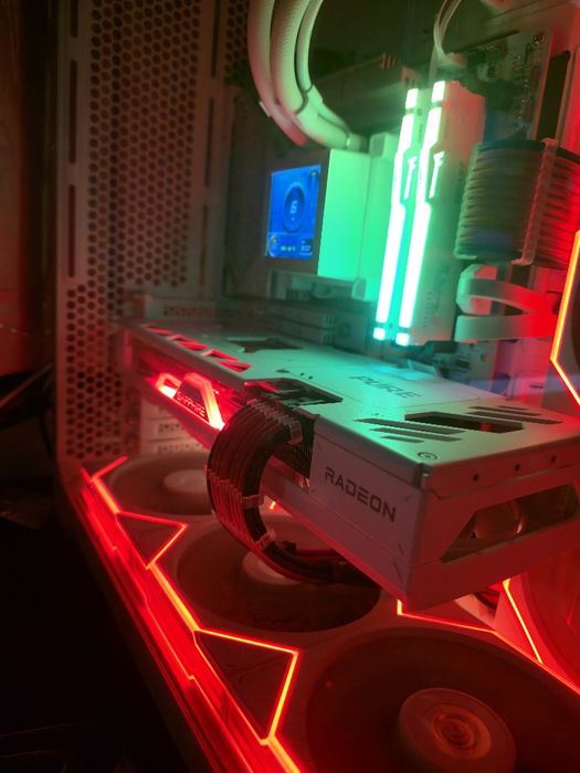 Radeon RX 7800xt sapphire PURE