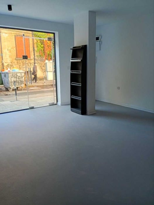 Продава се Магазин в София, Център - 83 кв.м за 21 €/кв.м - Снимка #2