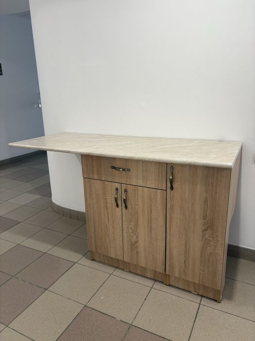 Продается кухонный шкаф