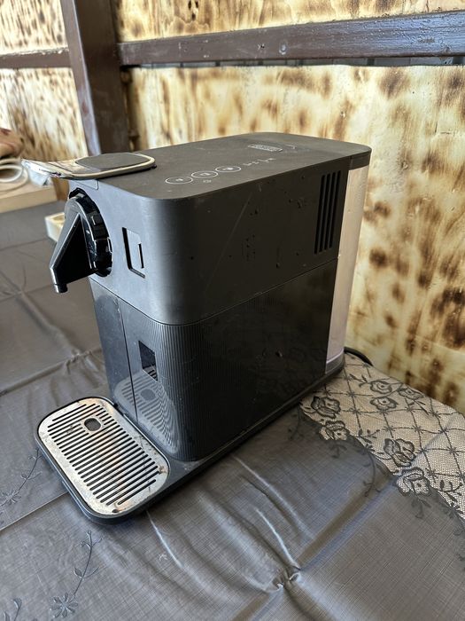 Aparat cafea delonghi cu capsule 150 lei