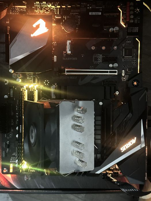 Kit Gigabyte Z390 Aorus + i7 9700k + 16GB DDR4 Lenauheim • OLX.ro