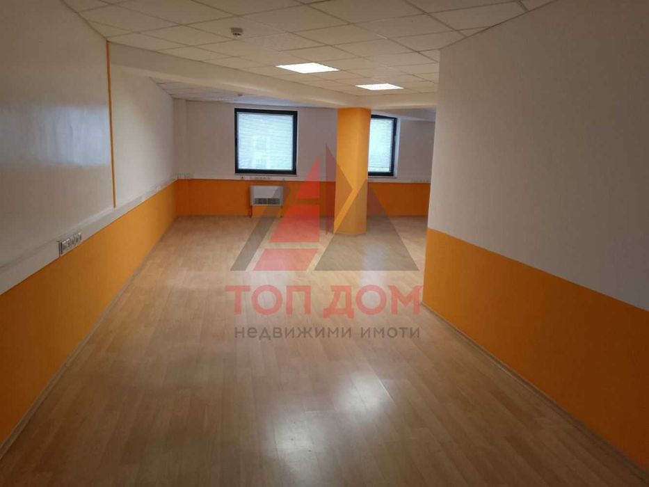 Дава се под наем Офис в Варна, Окръжна болница - 136 кв.м за 680 € - Снимка #2