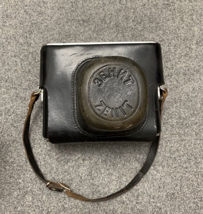 Продам фотоаппарат ZENIT B