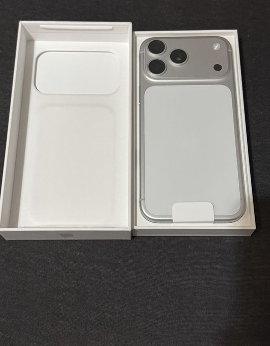 Oferta!!!Iphone 17 pro Silver!