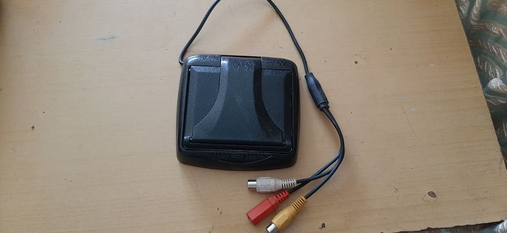 Продается мини манитор для авто