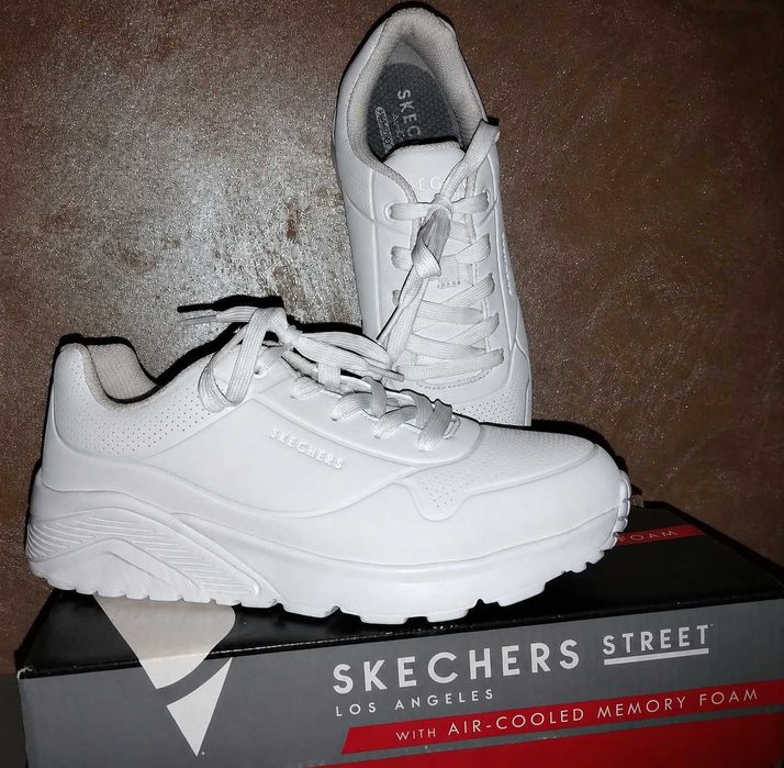 Дамски сникърси Skechers Uno Lite