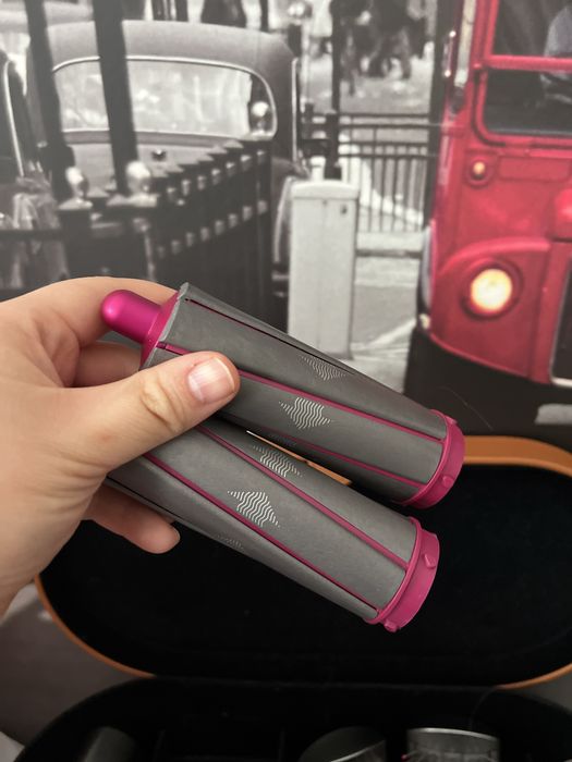 Продам DYSON стайлер оригинал