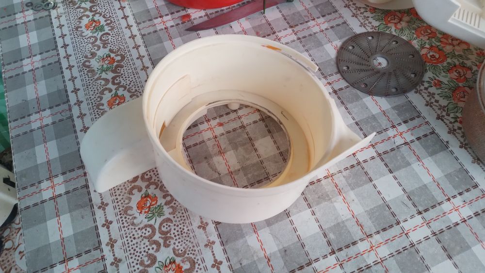 Соковыжималку .Россинка.