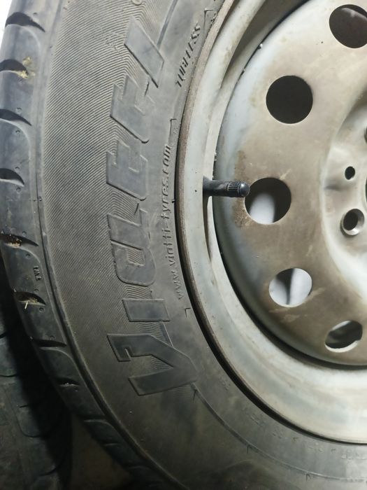 Штампованные диски с резиной 14