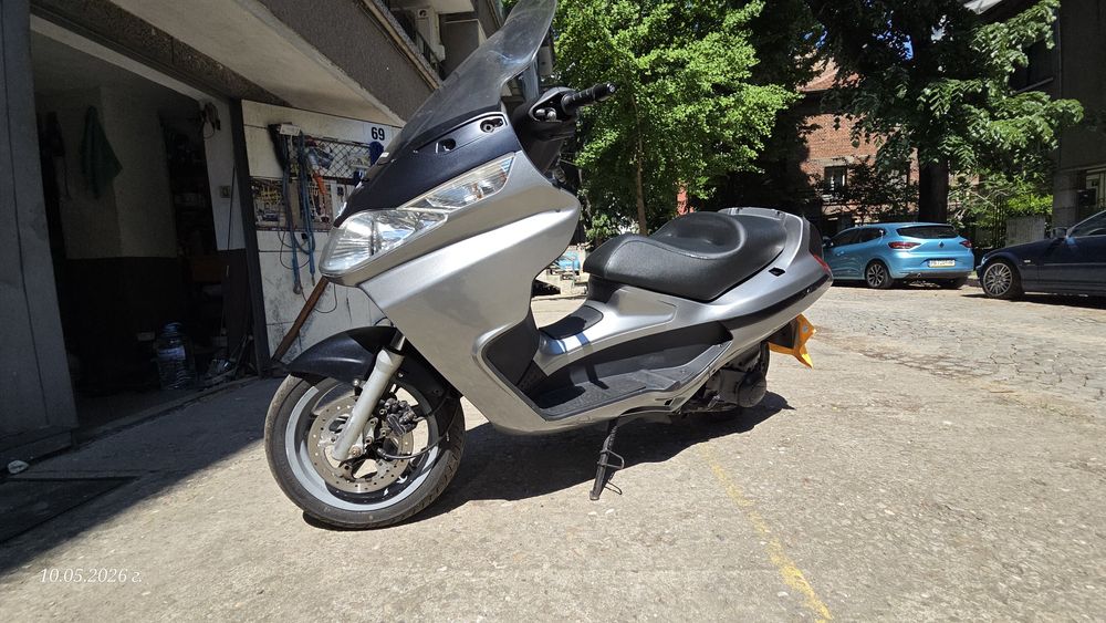 Piaggio x8 125 кубика