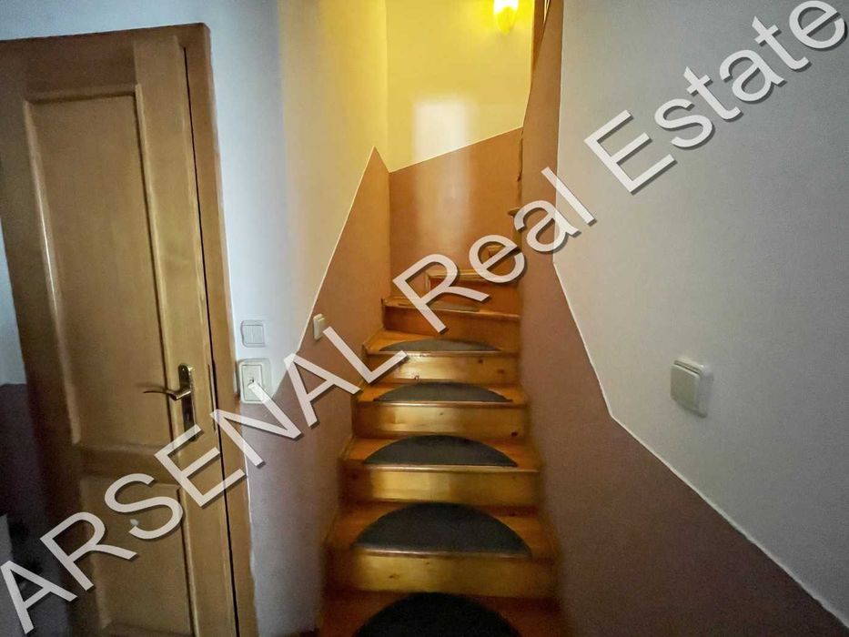 Дава се под наем Мезонет в София, Център - 110 кв.м за 600 € - Снимка #2