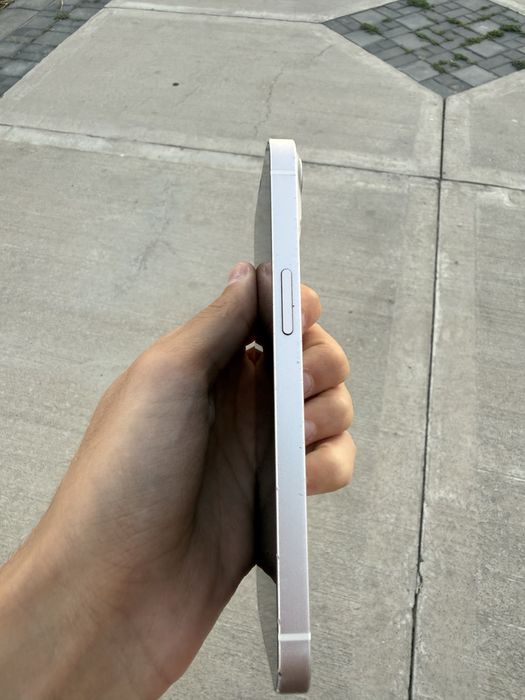 Продам, iPhone 13