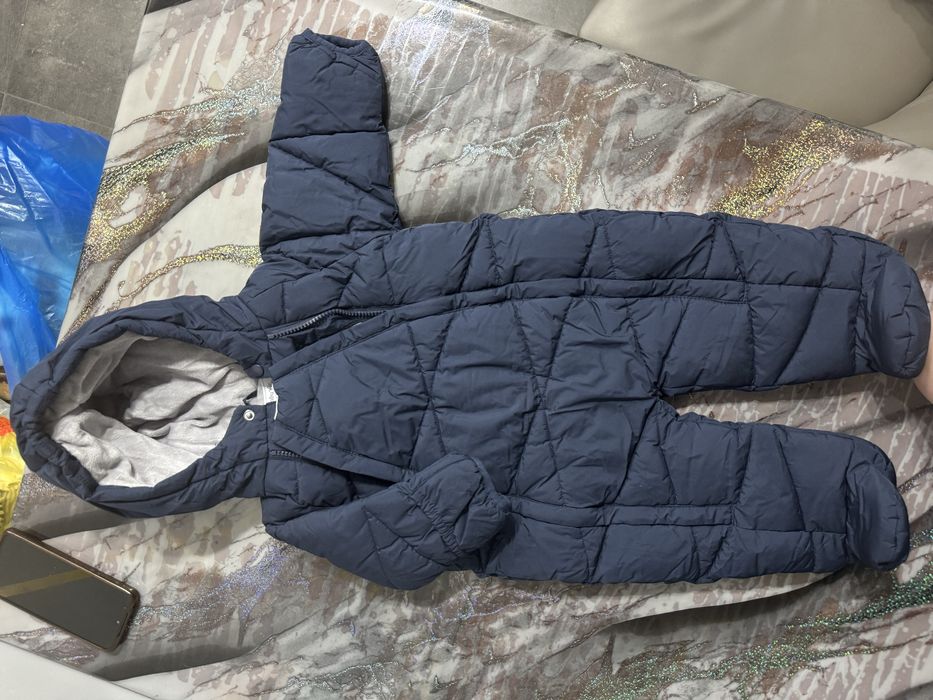 Продаю детский комбинезон