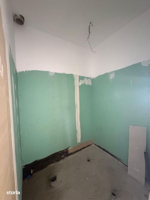 Garsoniera, 22 mp, etaj 2, orientare sud-vestica, zona Tautii de Sus