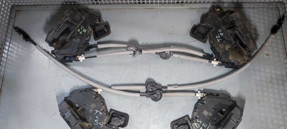 Broasca usa fata spate stanga dreapta volkswagen vw touran 2 2015-2025