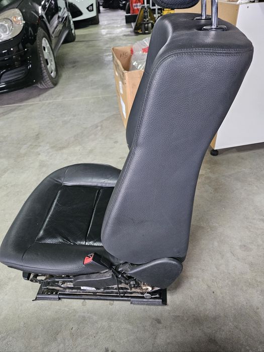 Tapiterie,  scaune dreapta față,  bancheta  Mercedes W212 E klasse