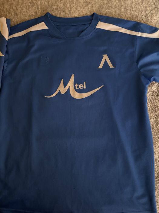 Фланелки на Левски