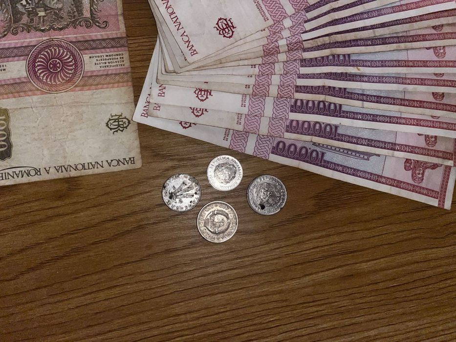 Vând monede si bancnote vechi-rare in condiții foarte bune