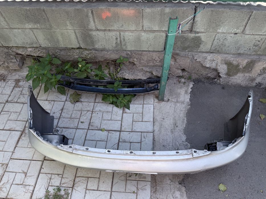 Бампер передний субару импреза