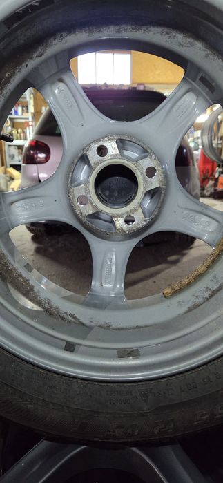 RENAUT ZOE Джанти със зимни гуми 185/65/15 6J ET38 4x100 ЦО60 ДОТ2820