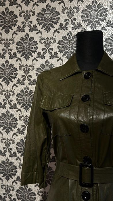 Платья 40-44 размер. В отличном состоянии .