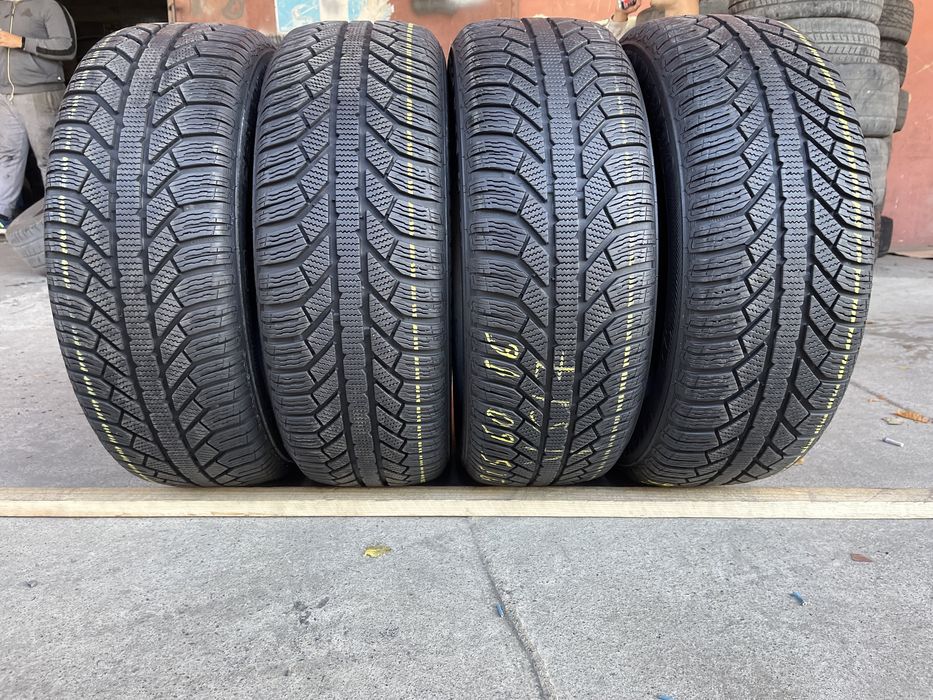 4 anvelope de iarna Semperit 215/60/16
